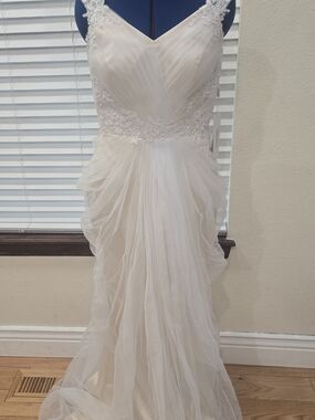 NEW WITH TAGS JJ's House Bridal Wedding Dress V Neck Lace Tulle Size 10 JC36378